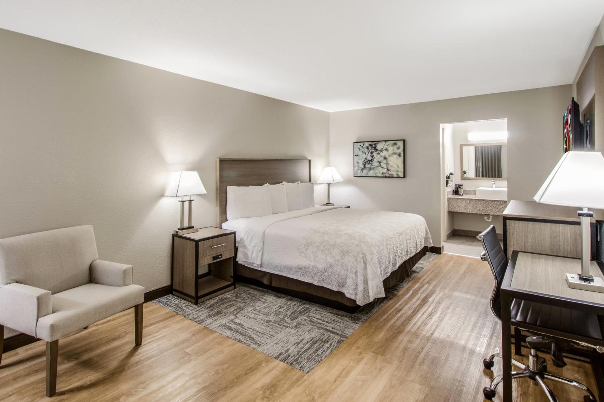 Red Roof Plus Brooklyn - Flatbush Ave نيو يورك المظهر الخارجي الصورة