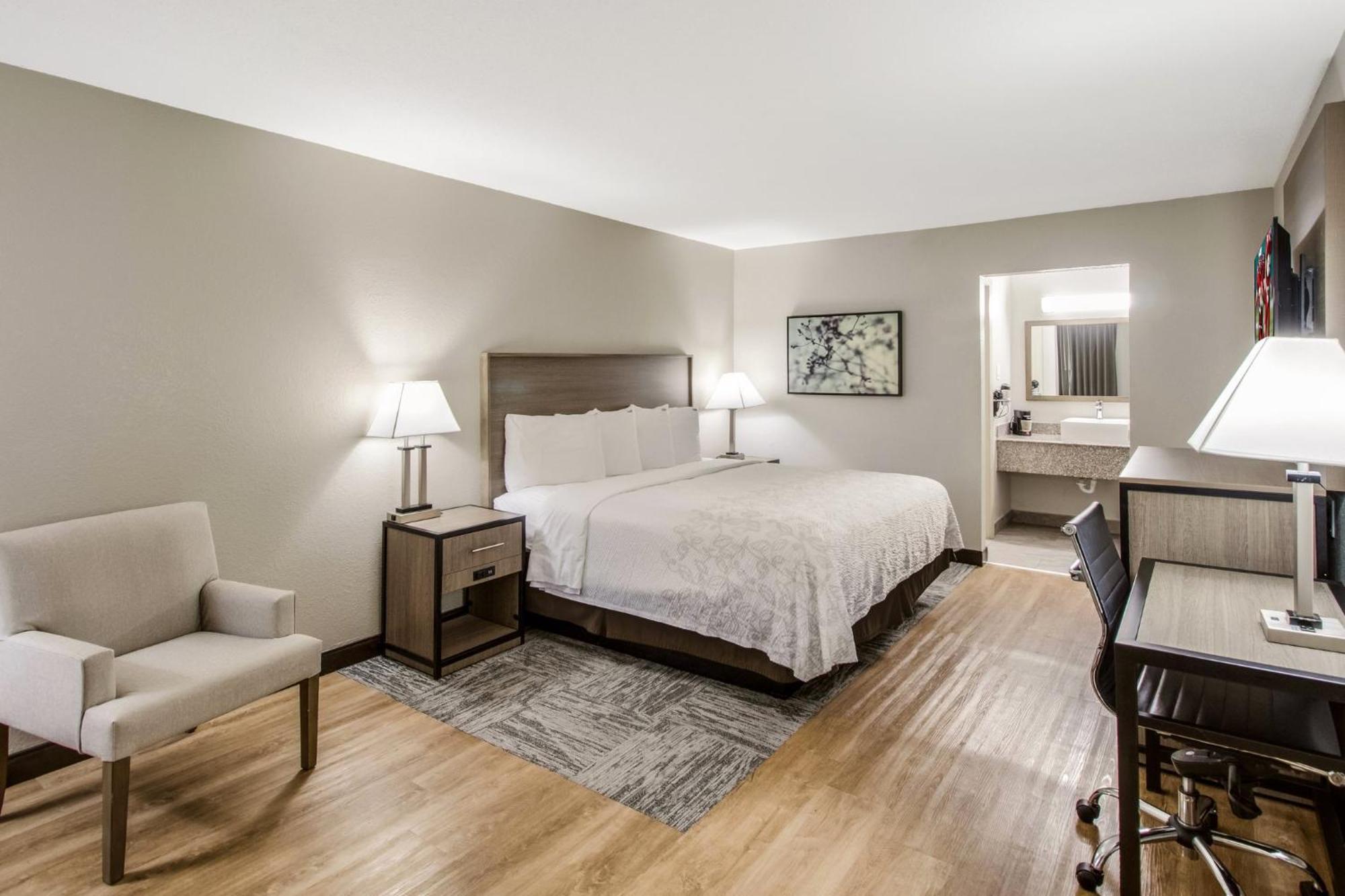 Red Roof Plus Brooklyn - Flatbush Ave نيو يورك المظهر الخارجي الصورة