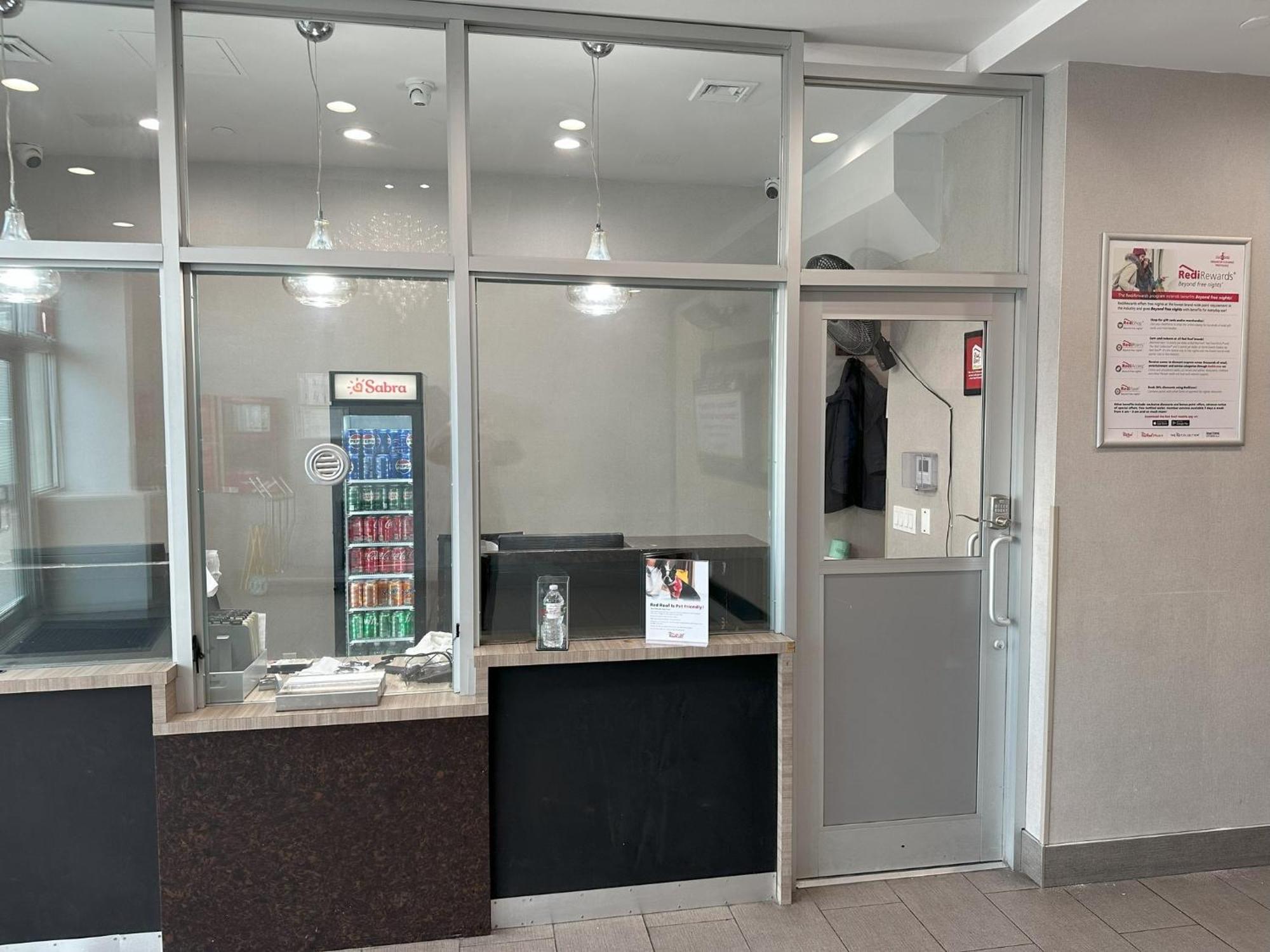 Red Roof Plus Brooklyn - Flatbush Ave نيو يورك المظهر الخارجي الصورة