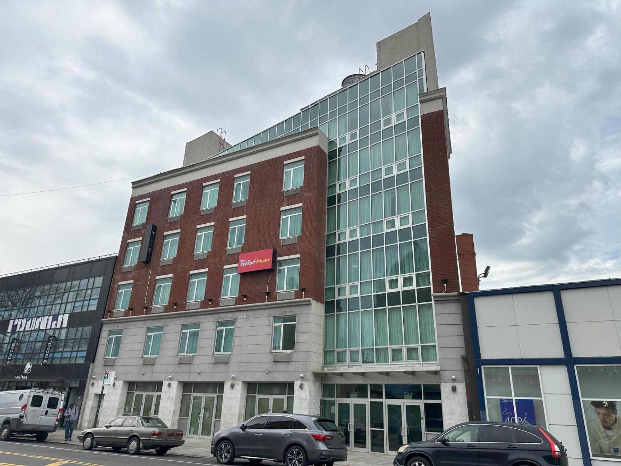 Red Roof Plus Brooklyn - Flatbush Ave نيو يورك المظهر الخارجي الصورة